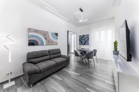Airbnb con migliori performance: Aquamarine Apartment a Santo Stefano Al Mare
