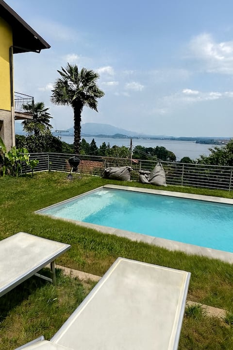 Scenic Villa with Private Pool & Lakeviews, BBQ 1