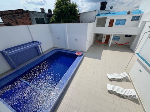 Casa La miracrosa with private pool in Tocaima