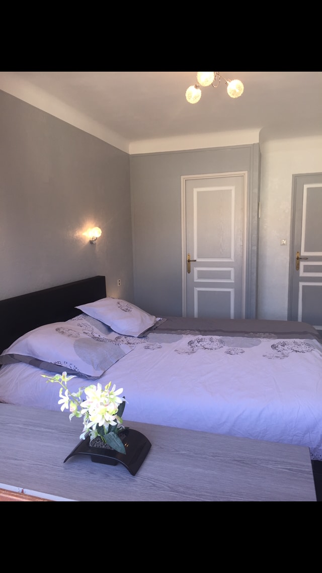 غرفة النوم 1