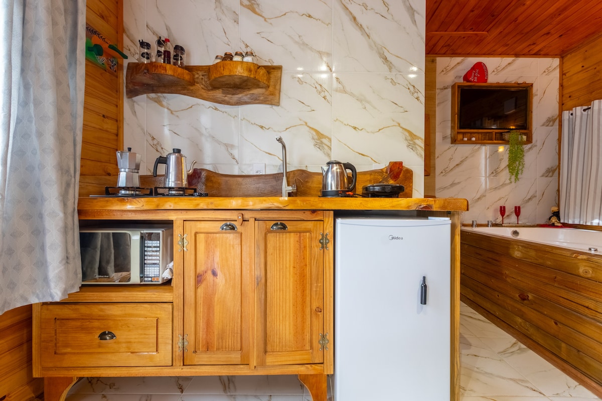 Top Airbnb: Romantic Chalet Recanto São Jorge with a beautiful Jacuzzi em Lages