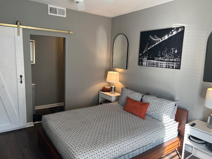 Luxury Suite, Atlantic Station!