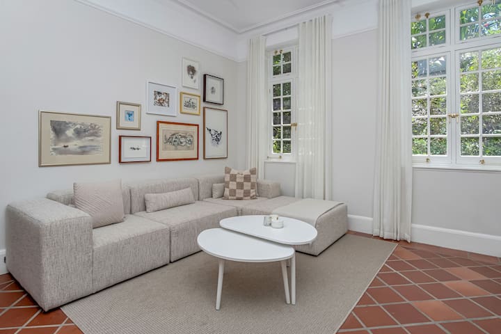 Newly Renovated Heritage Home gallery image 2