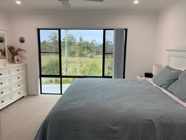 PalmView Paradise – Family Friendly Home gallery image 5