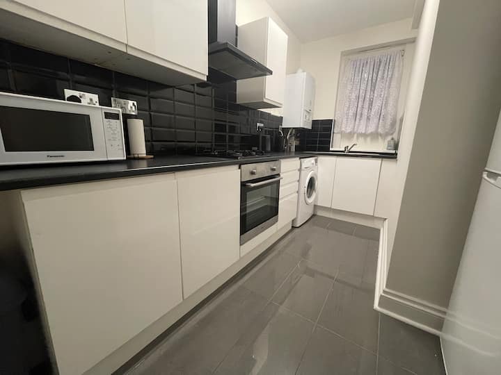 Homely And Very Comfortable - Greenwich