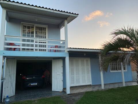 Casa em balneário Rei do Peixe