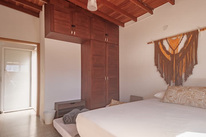 غرفة النوم 2