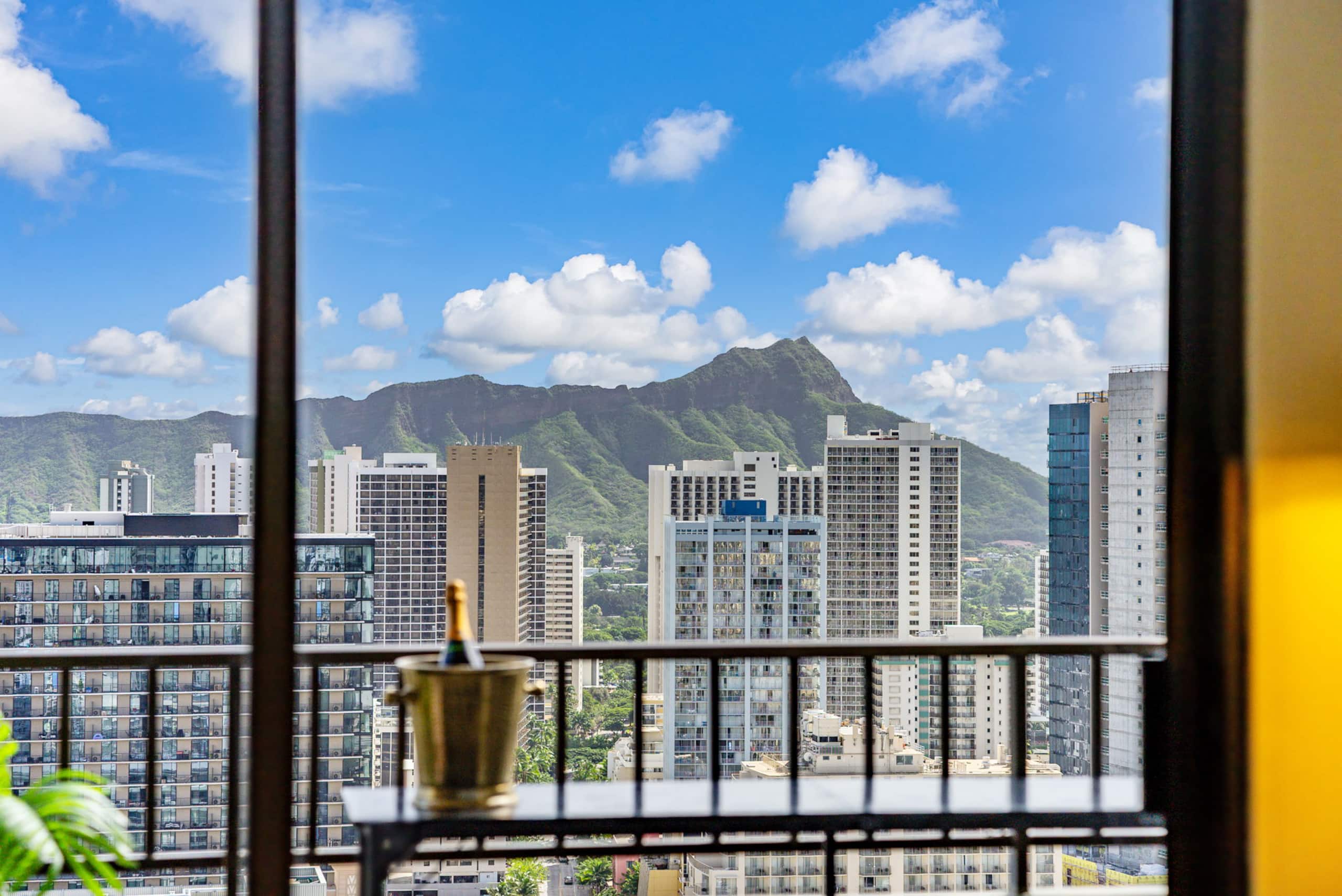 Kai + 2BR / 2BA + Ocean / DH Views + Parking + W/D - Image 40