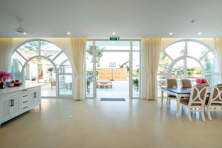 Private Butler | Pool & Garden | Steps To Beach - Bình Châu