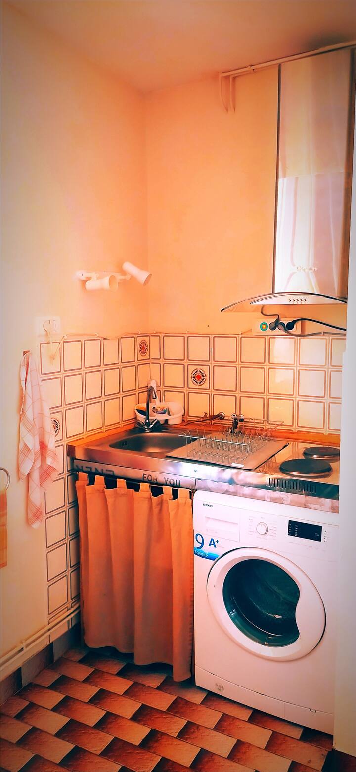 Chambre D'hôtes Indépendante, Dans Une Maison. - Montchanin