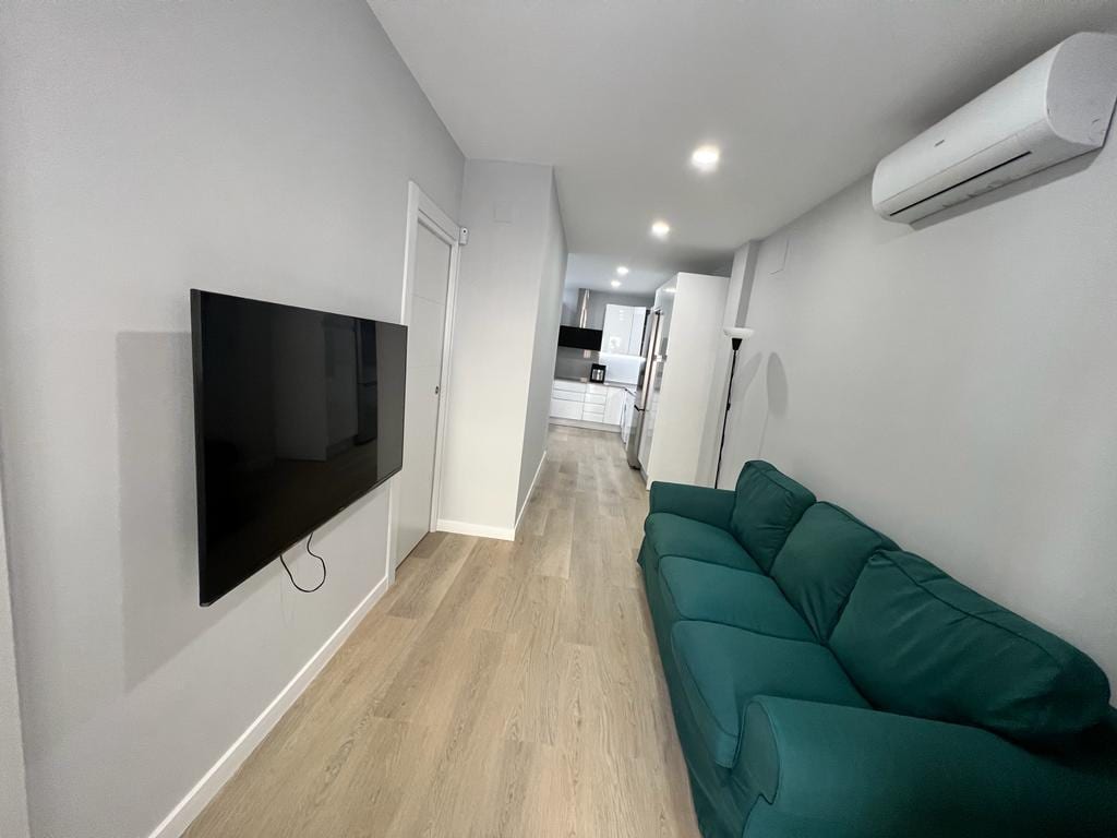 Top Airbnb: Rooftop House next to Malaga beach! in Huelin