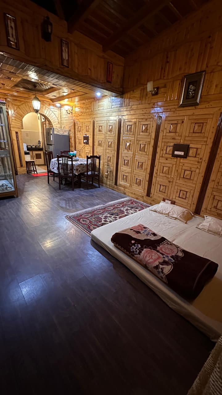 The Wooden Lodge - Nainital