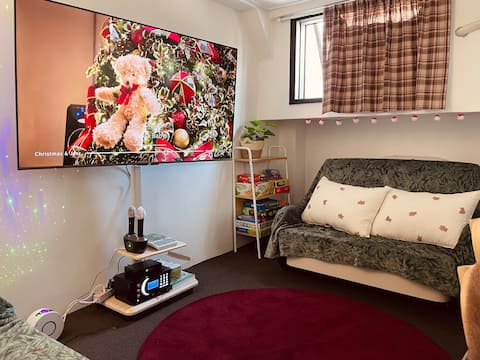 (Gangnam) Karaoke, Nintendo, Board Game, Netflix, Party Room, Bear House