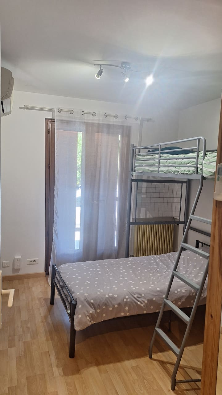 საძინებელი 4