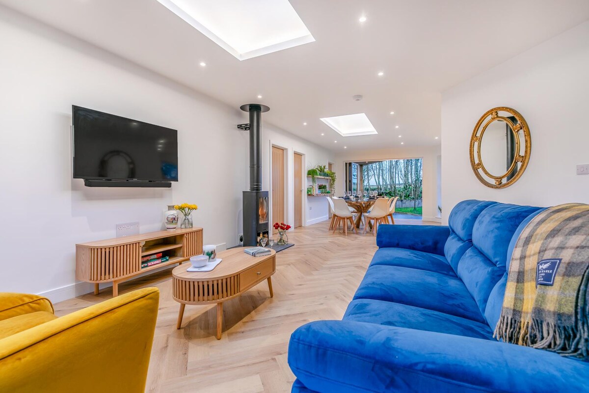 Top Airbnb: Luxury lodge near the coast in St. Agnes