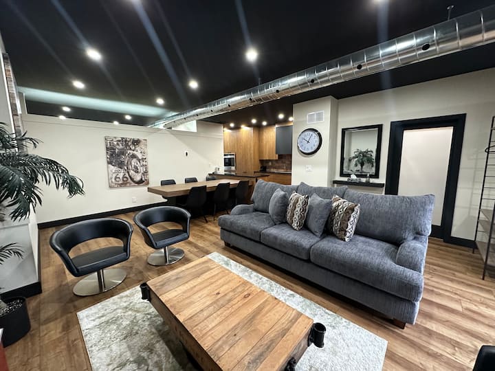 Kitanda cha Queen Sofa kinalala 2 kwa starehe 