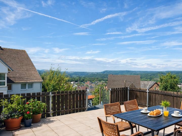 Haus Brailen  Sauerland: View & Almequellen - Brilon