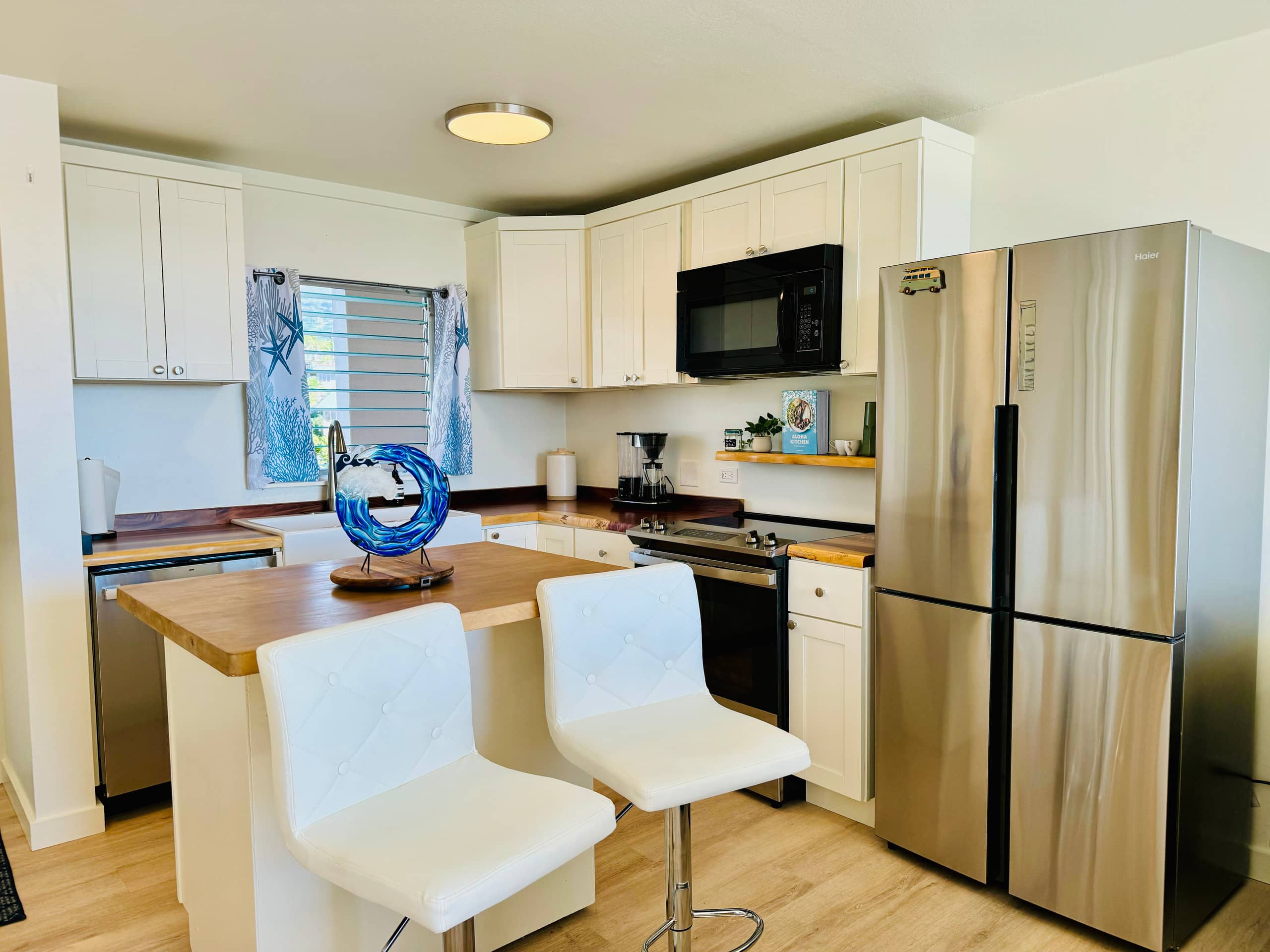Condo in Kailua-Kona · ★4.96 · 1 bedroom · 1 bed · 1 bath - Image 10