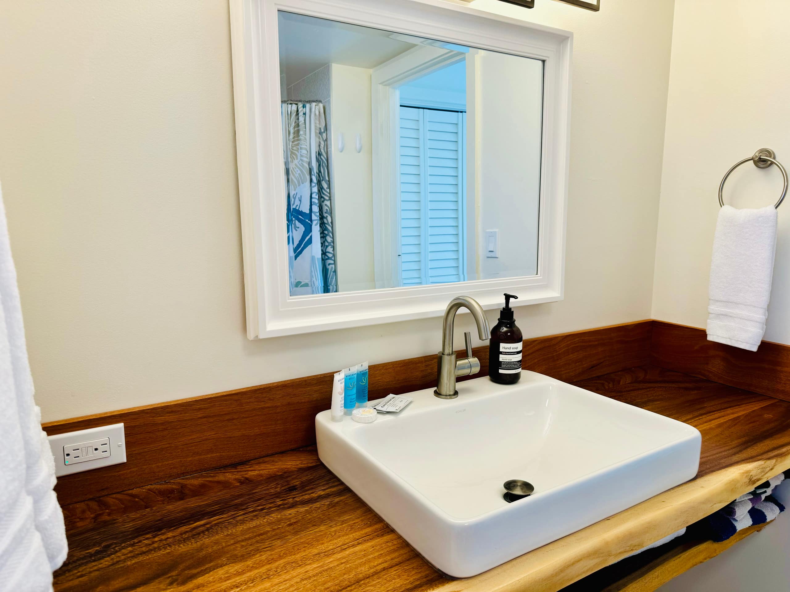 Condo in Kailua-Kona · ★4.96 · 1 bedroom · 1 bed · 1 bath - Image 27
