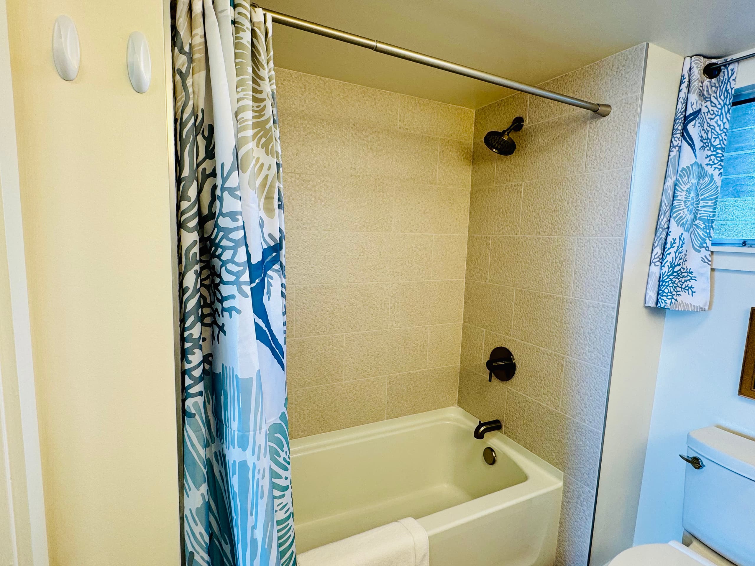 Condo in Kailua-Kona · ★4.96 · 1 bedroom · 1 bed · 1 bath - Image 26