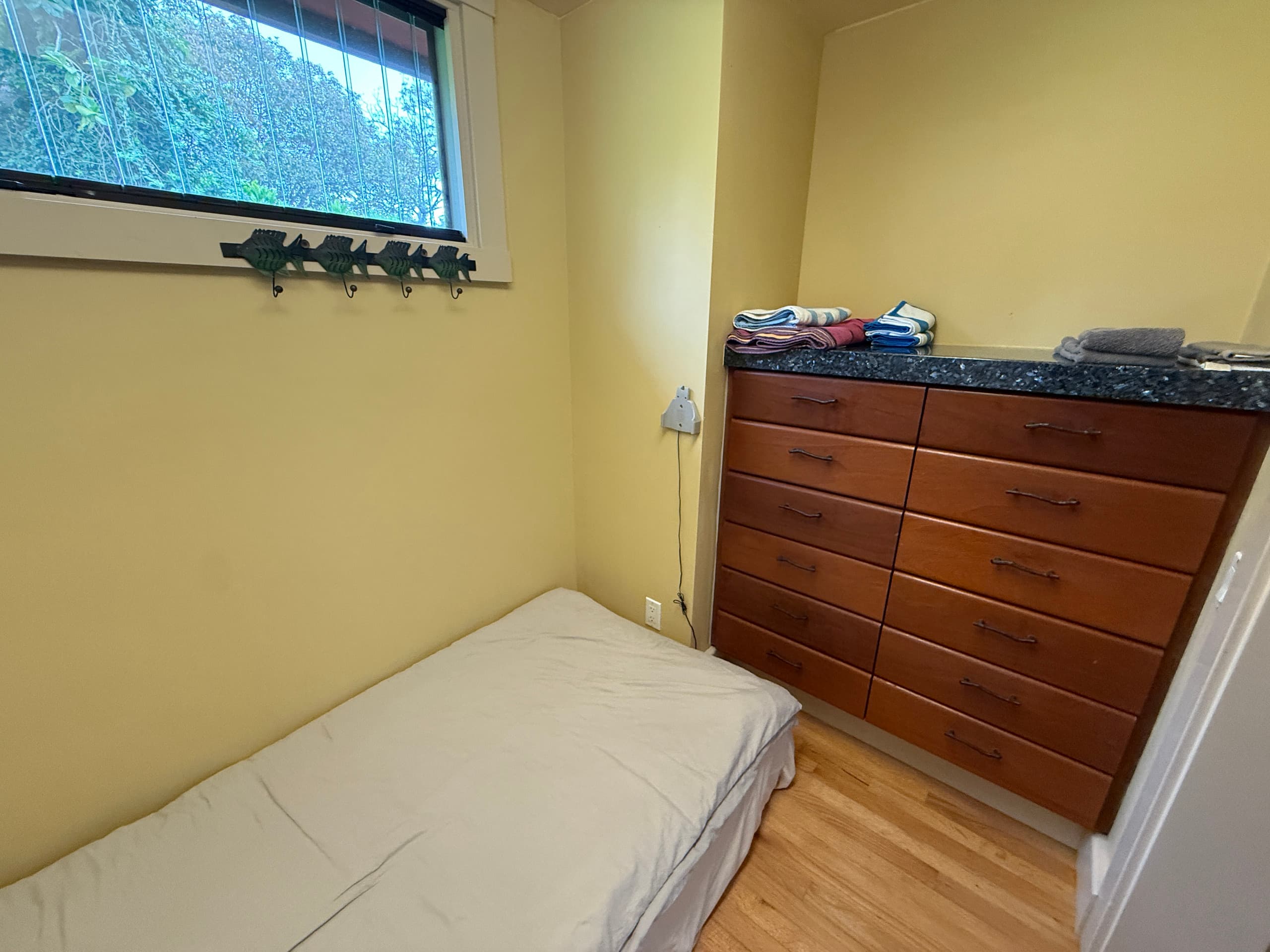 Zen Cozy Private Vacation House - Photo 34