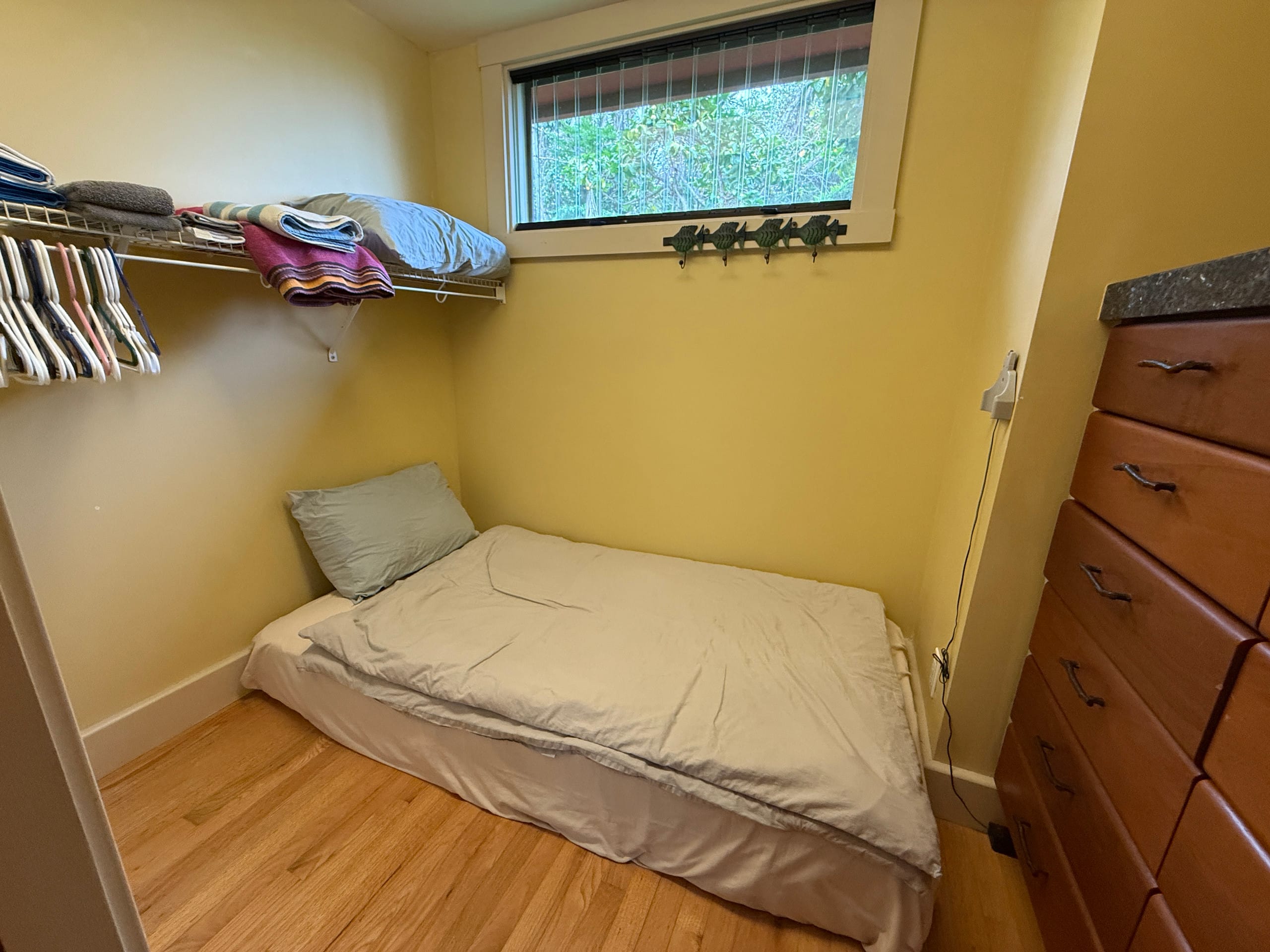 Zen Cozy Private Vacation House - Photo 32