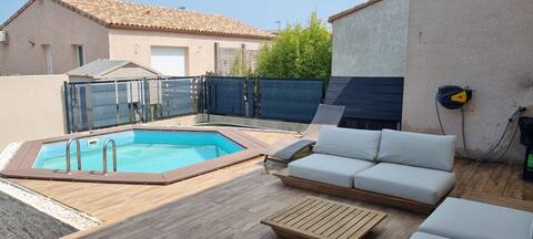 Beautiful House 8p, walking distance to the beach, small pool