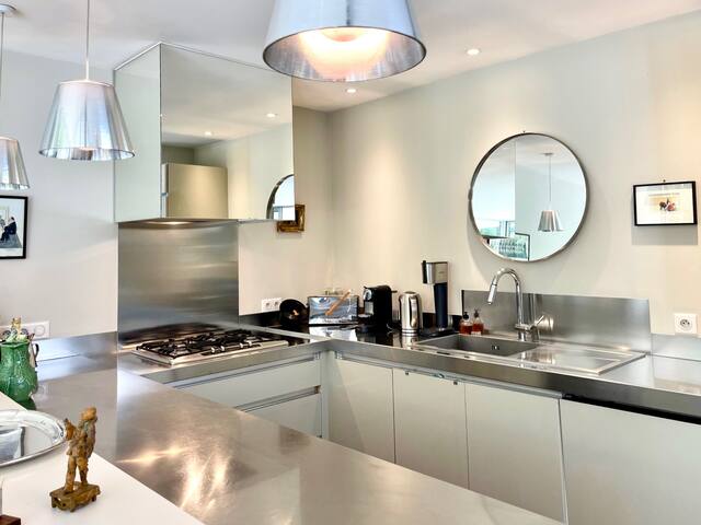 Maison d’Architecte PMR 225m²/Piscine/ Parking gallery image 3