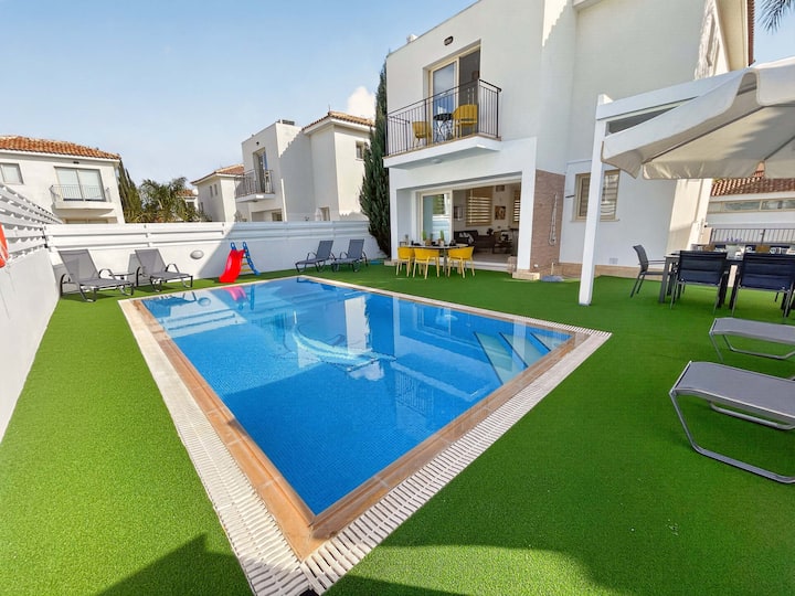 Villa Allegra: Private Pool & Modern Comfort - Agia Napa