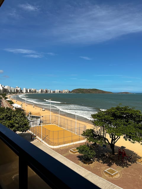 Top Airbnb: Oceanfront Apartment in Vitória