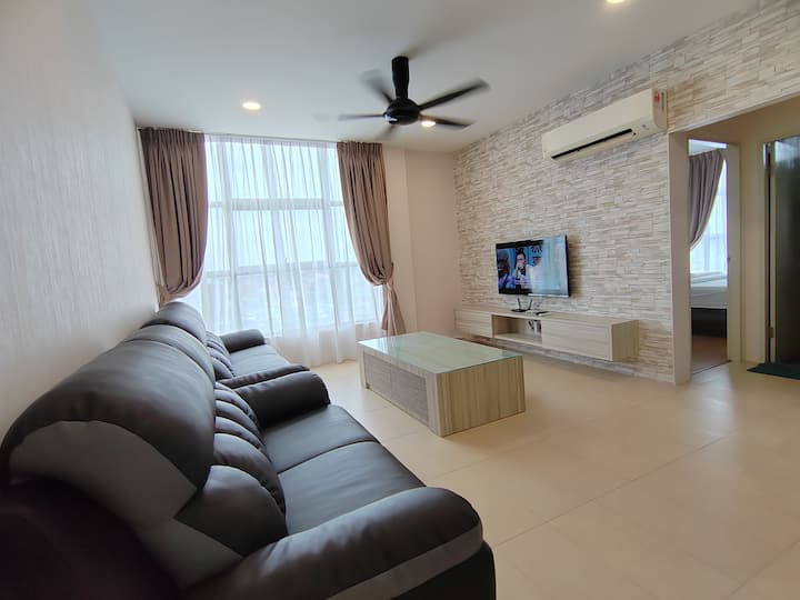 Comfy 2 Bedroom @ Roxy Apartment - Kuching