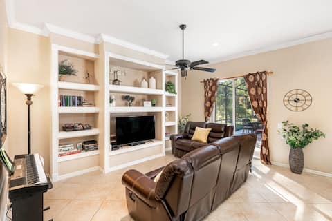 Successful Airbnb property: Spacious and private pool home in Golden Gate