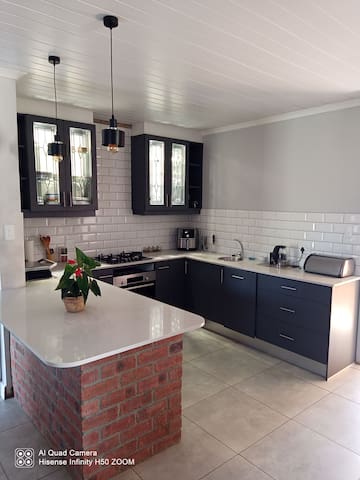 Family holiday home to rent. gallery image 4