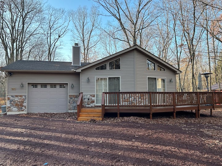 Albrightsville Cabin Houses for Rent in Albrightsville, Pennsylvania