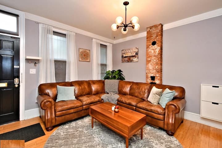 Cozy & Modern Home In University City Philadelphia - Philadelphia, PA
