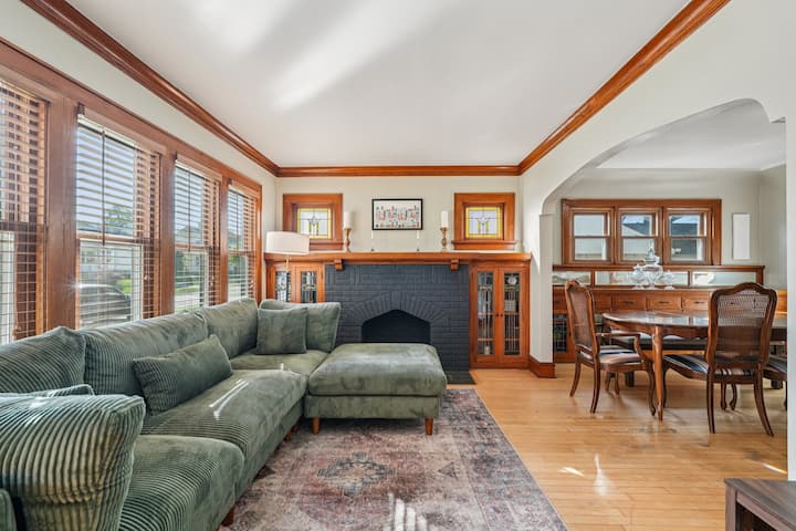 Fully Updated Home W/ Garage - Greenfield, WI