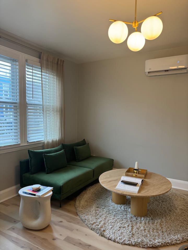 Luxurious Spacious 3 Bedroom Apt Nearby Nyc - East Rutherford, NJ