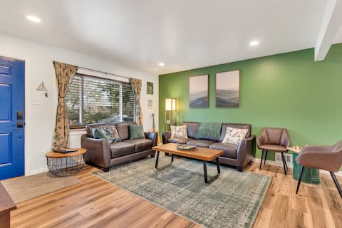 Popular Airbnb listing: Charming Pet and Family friendly Arvada home in Arvada