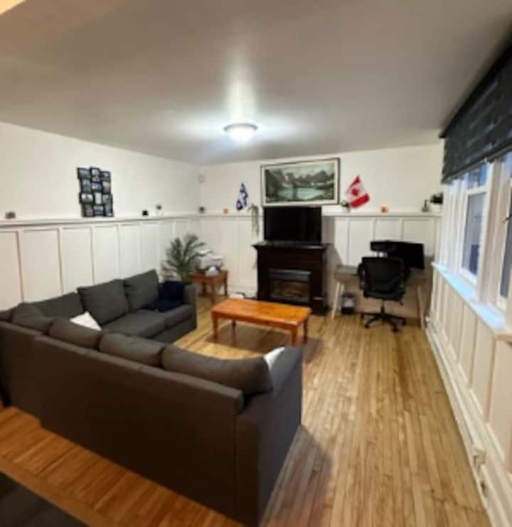 Coup De Coeur Garanti ! Grand Condo Vieux-québec. - Québec, QC