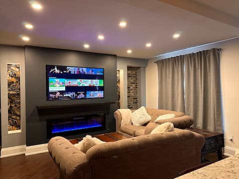 Popular Airbnb listing: London Fog. (Detached home) in Lisgar