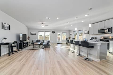 Richmond-Brand new home 4Beds/3 Baths