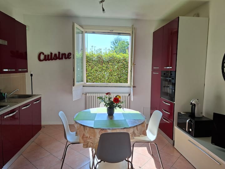 Logement Indépendant Avec Jardin Et Parking Privé - Parma