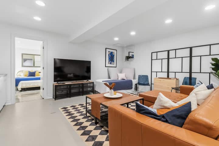 Bright Modern Suite In Bloor West Village - Toronto