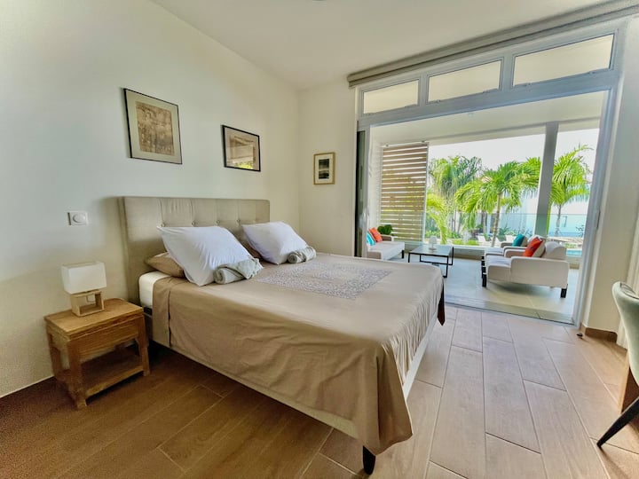 Schlafzimmer 1