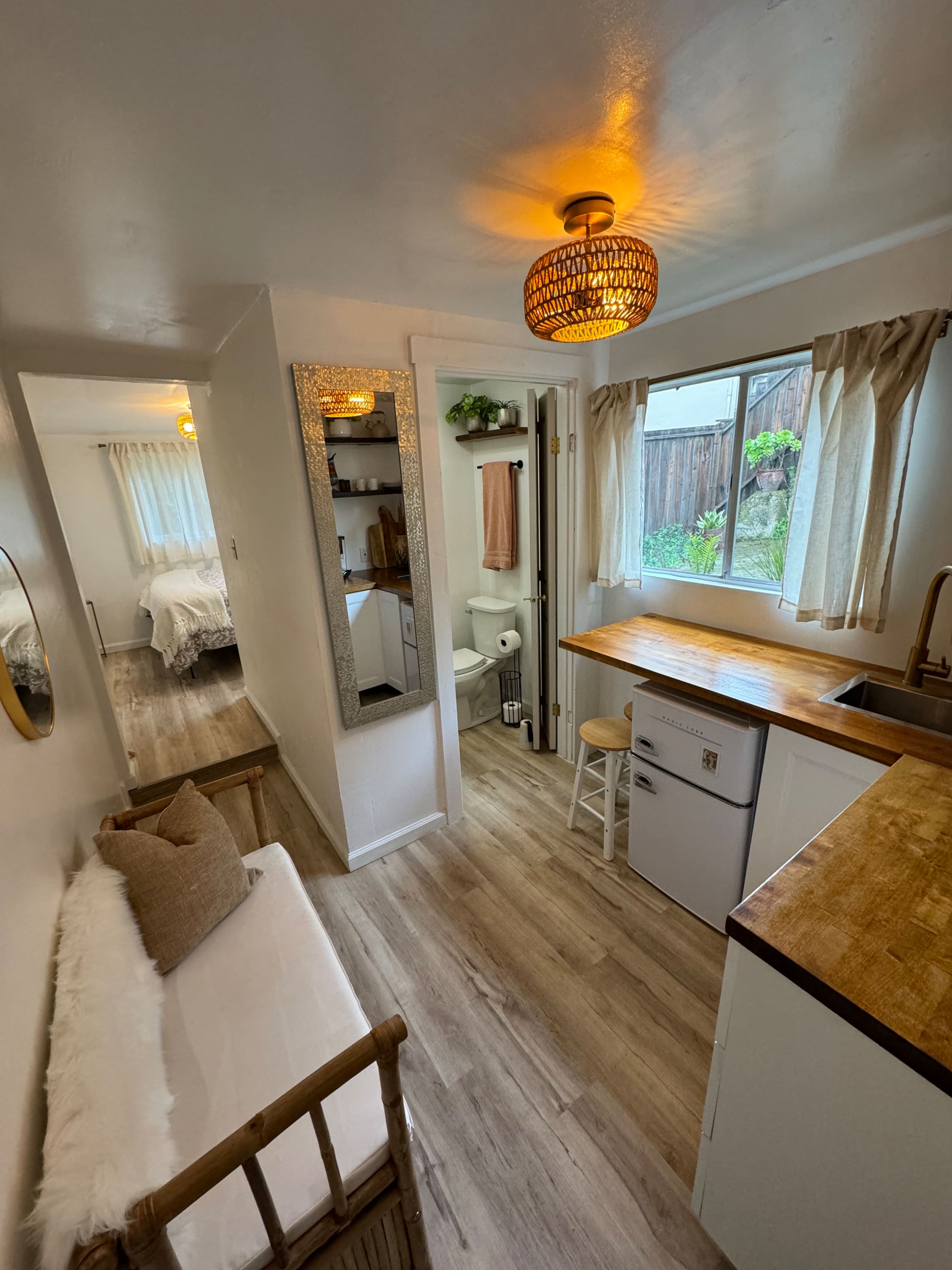 Cozy Piedmont-Border Bungalow with Fireplace - Main photo