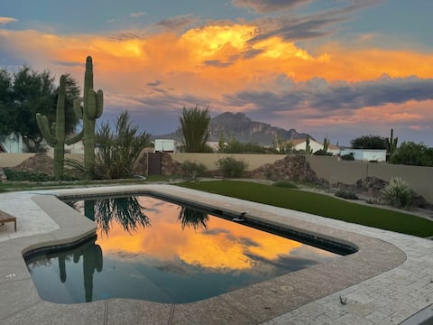 Superstition Mtn View Ranch: pool, spa, horse barn