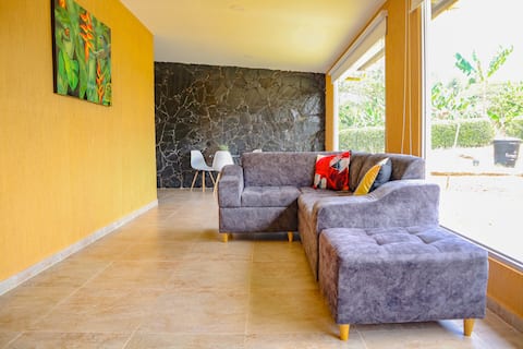 Top Airbnb: Country house in Quindío, with a private pool in Montenegro
