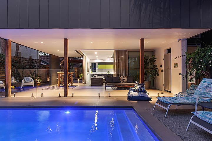 Noosa Sound Villa with Private Pool