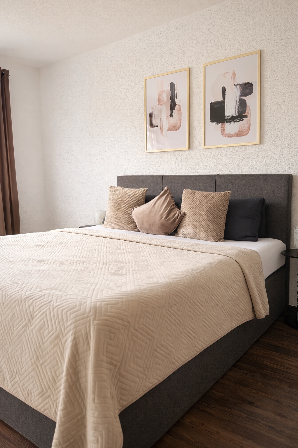 Stylish 3-room apartment | 82 sq. m | Stuttgart |