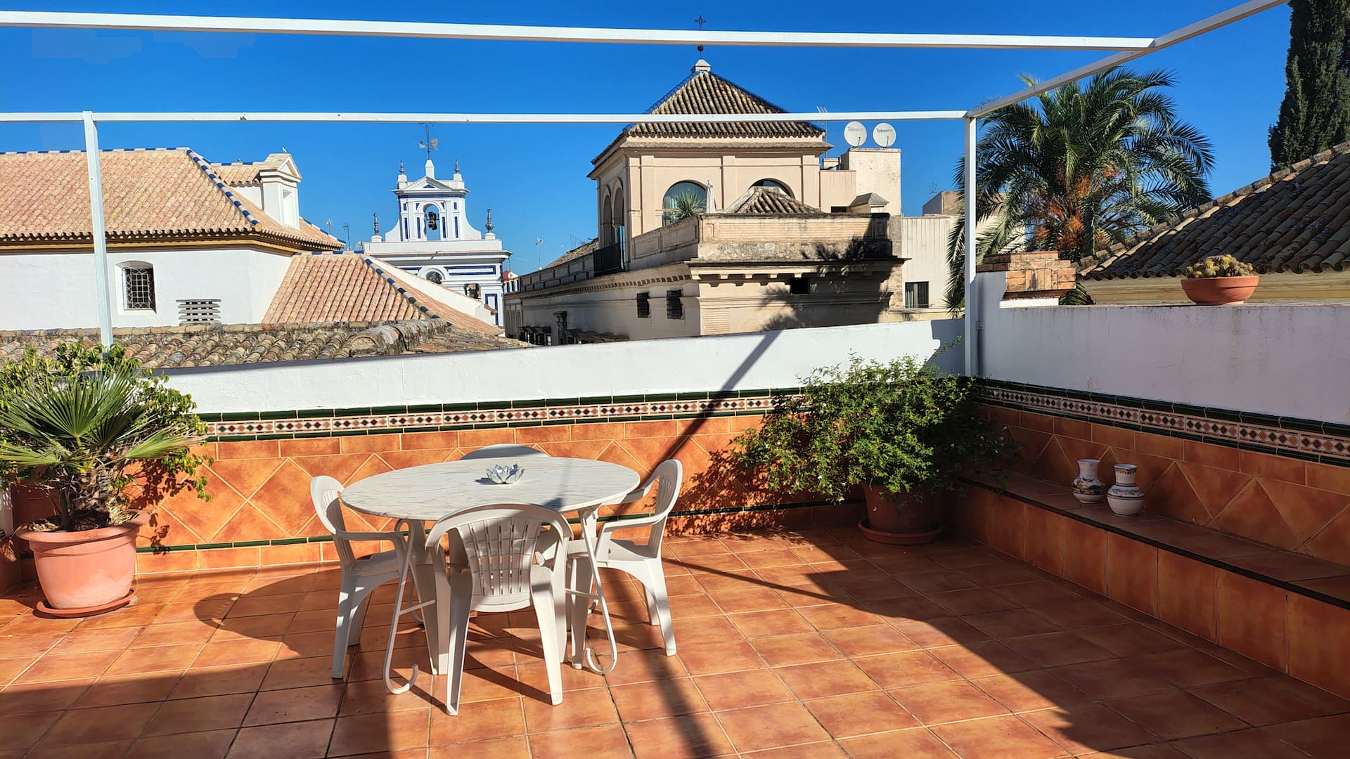 Apartamentos de Monte, Penthouse with private terrace...